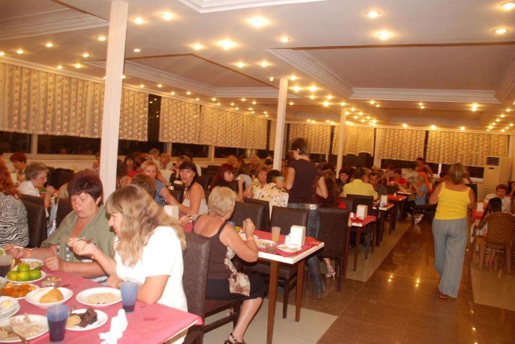 Club Bayar Beach Hotel Alanya Dış mekan fotoğraf